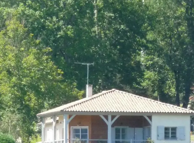 Апартаменты Splendide Vue Pyrenees, Rez De Jardin 2 *