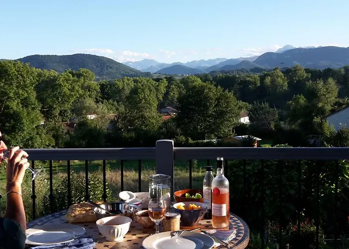 Splendide Vue Pyrenees, Rez De Jardin 2 Апартаменты Montjoie-en-Couserans