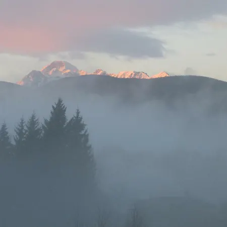 Splendide Vue Pyrenees, Rez De Jardin 2 *