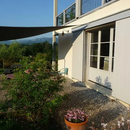 Apartment Splendide Vue Pyrenees, Rez De Jardin 2 *